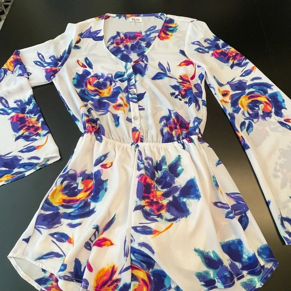 Ladies Mumu romper. Long sleeve. Excellent condition. Size Medium. - Picture 3 of 5